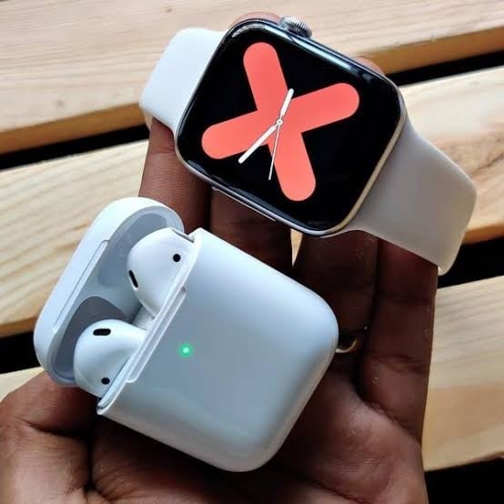 I Watch Series 6 + Airpods 2 Combo